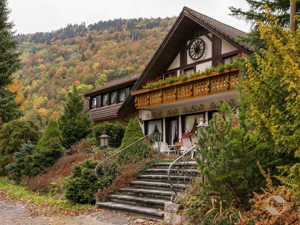 Hotel Landhaus Sonnenhof Todtnau Exteriör bild